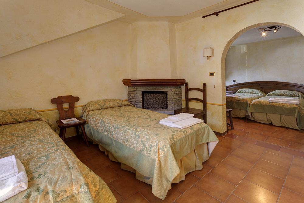 Hotel La Fontaine Oulx Kültér fotó